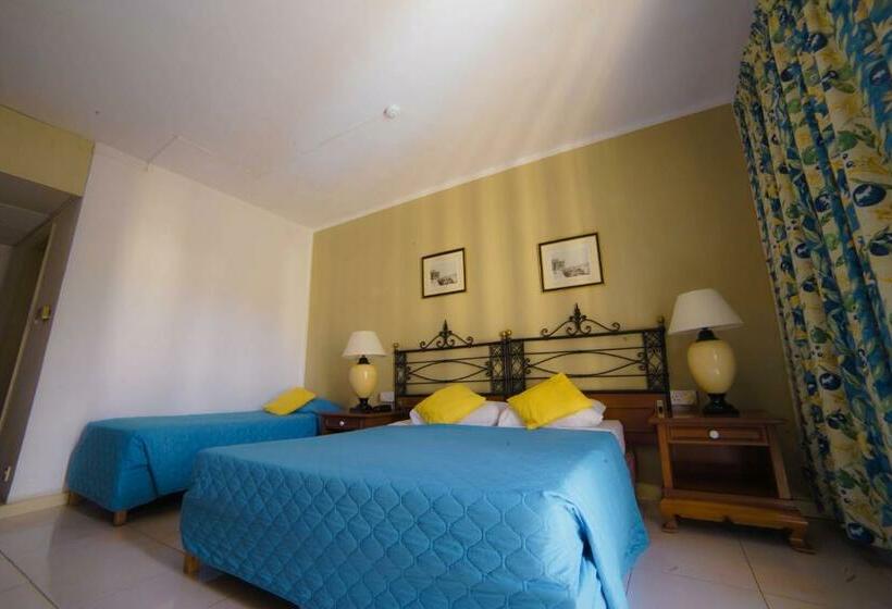 اتاق استاندارد سه نفره, Topaz