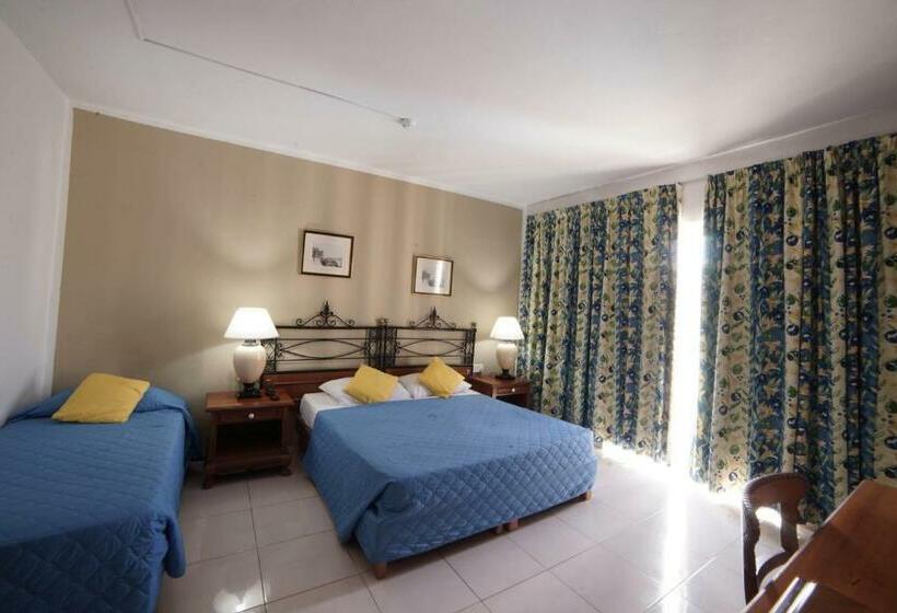 اتاق استاندارد سه نفره, Topaz