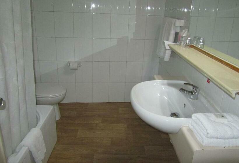 اتاق استاندارد سه نفره, Topaz