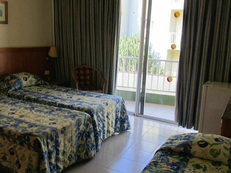 اتاق استاندارد سه نفره, Topaz