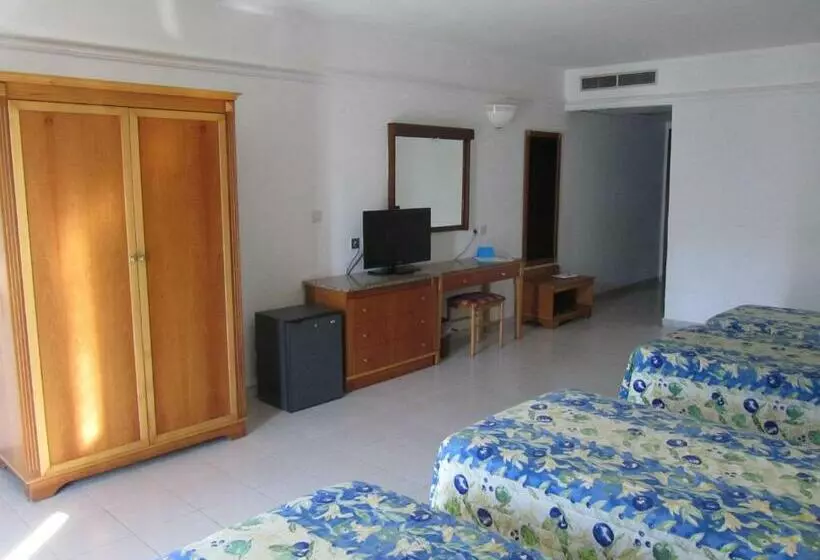 Camera Familiare, Topaz
