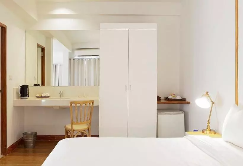 Superior Room with Terrace, Malibu Resort, Koh Samui