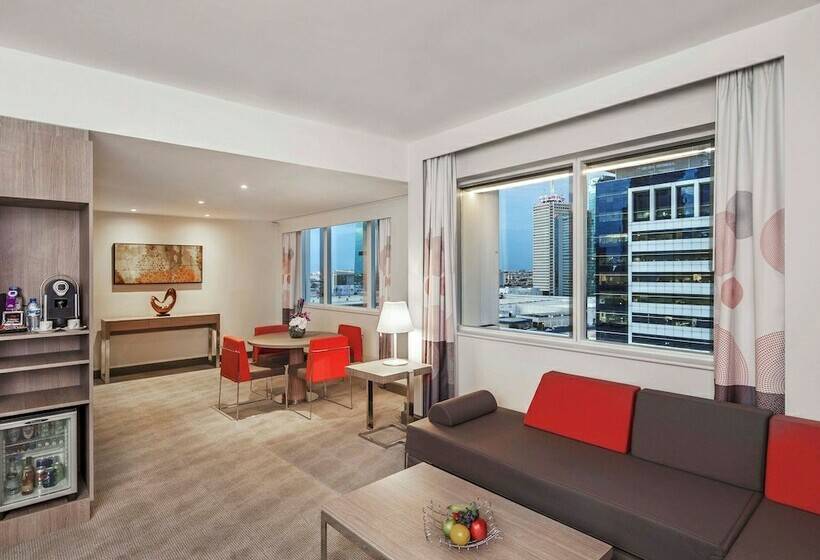 سوییت اجرایی, Novotel World Trade Centre Dubai