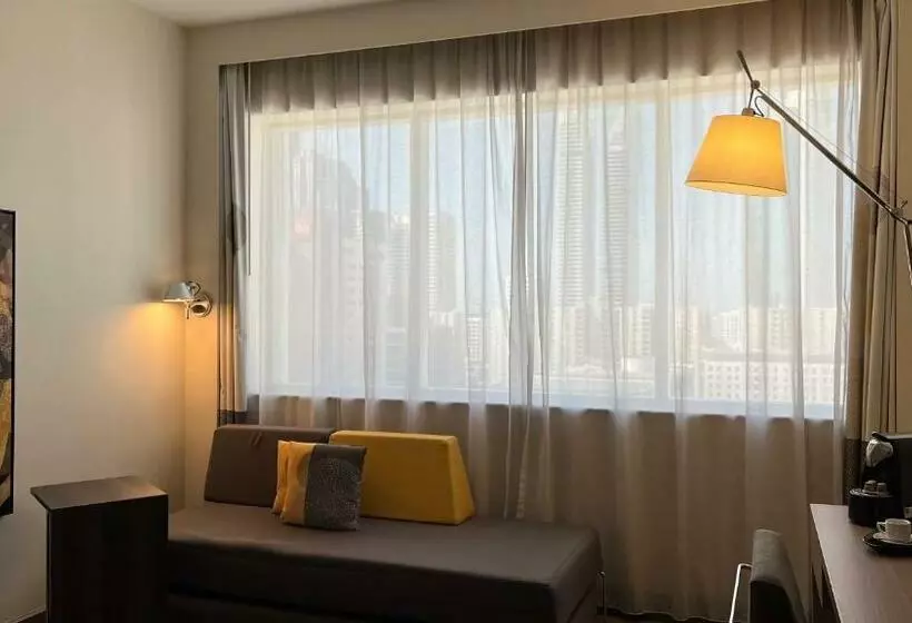اتاق سوپریور خانوادگی, Novotel World Trade Centre Dubai