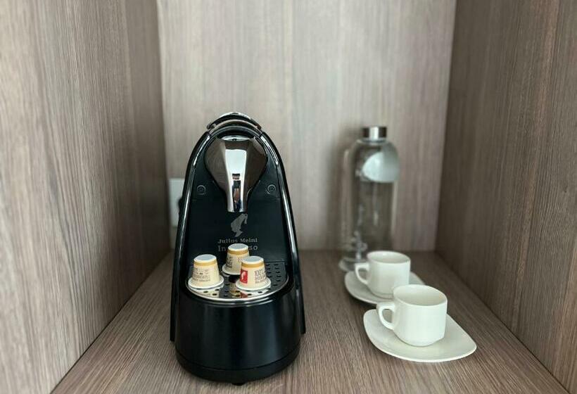 سوئیت اجرایی با تخت کینگ, Novotel World Trade Centre Dubai