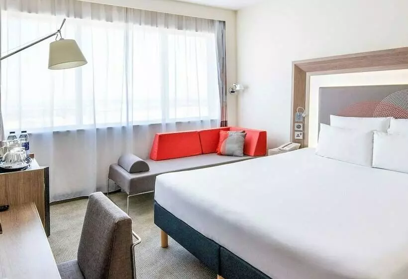سوییت اجرایی, Novotel World Trade Centre Dubai