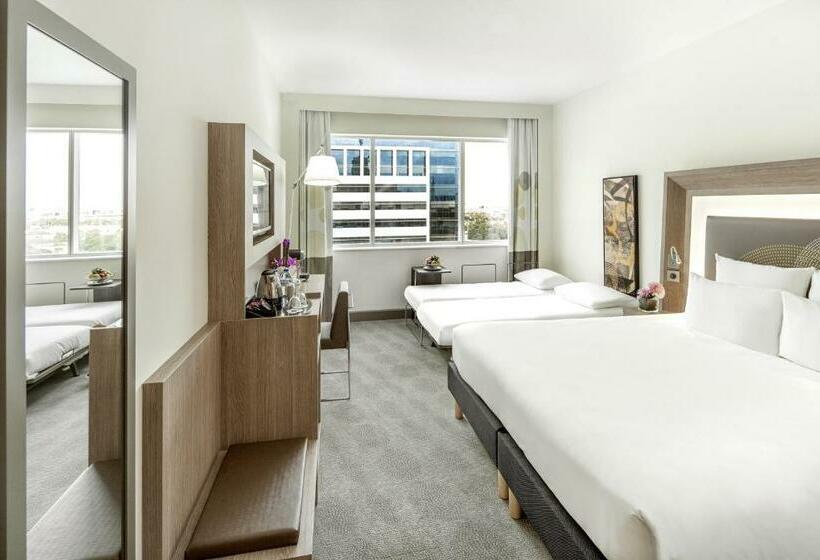 اتاق سوپریور خانوادگی, Novotel World Trade Centre Dubai