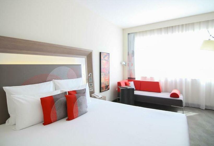 اتاق اجرایی, Novotel World Trade Centre Dubai