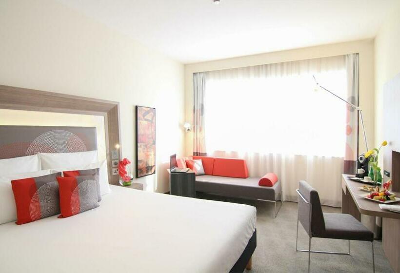 Люкс Executive Кровать Кинг, Novotel World Trade Centre Dubai