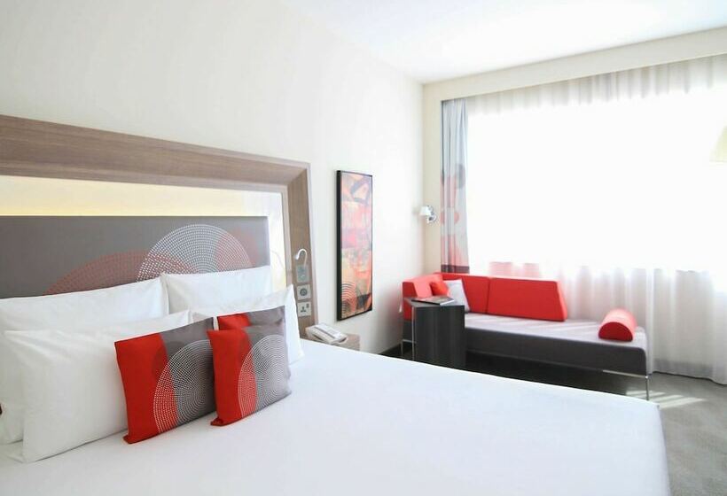 اتاق اجرایی, Novotel World Trade Centre Dubai