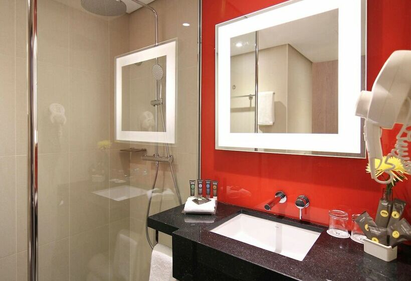 Номер Executive, Novotel World Trade Centre Dubai