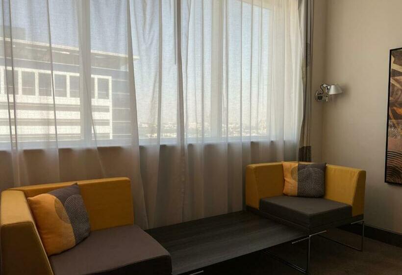 اتاق سوپریور, Novotel World Trade Centre Dubai