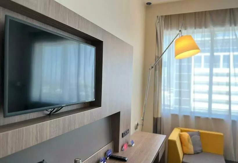 اتاق سوپریور, Novotel World Trade Centre Dubai