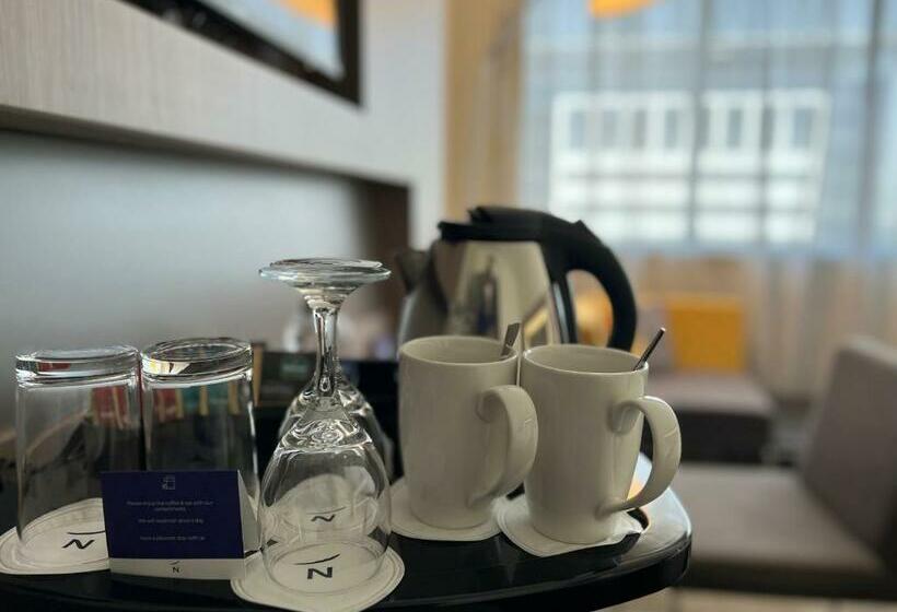 اتاق سوپریور, Novotel World Trade Centre Dubai