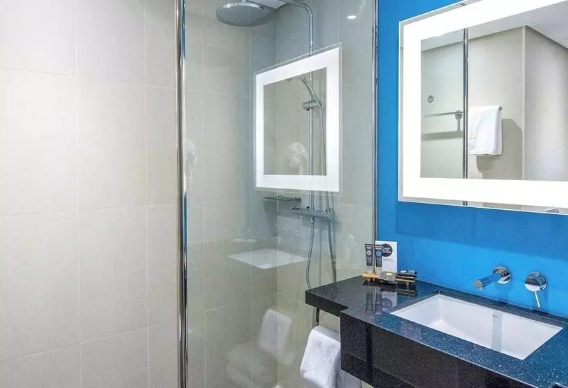 سوییت اجرایی, Novotel World Trade Centre Dubai
