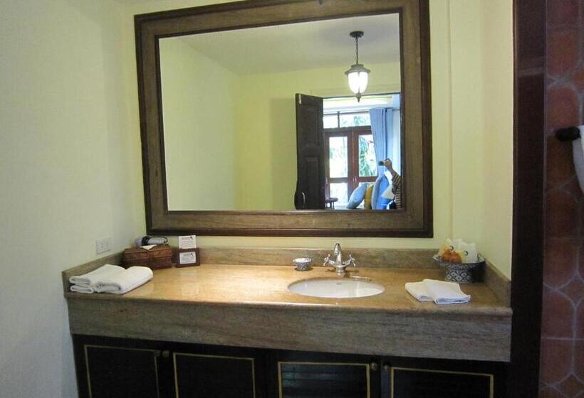 标准间带游泳池, Rabbit Resort Pattaya