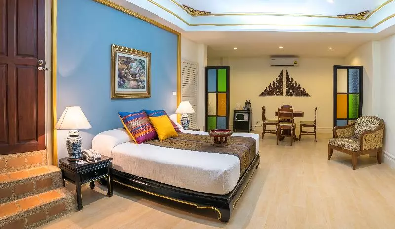اتاق استاندارد با چشم‌انداز استخر, Rabbit Resort Pattaya