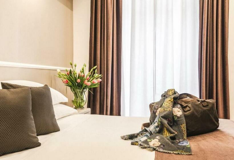 اتاق سوپریور با چشمانداز شهر, Raeli Hotel Siracusa