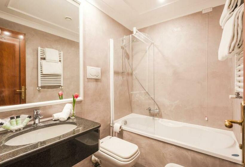 חדר סופריור נוף לעיר, Raeli Hotel Siracusa