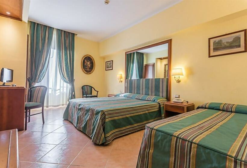 اتاق استاندارد سه نفره, Raeli Hotel Siracusa