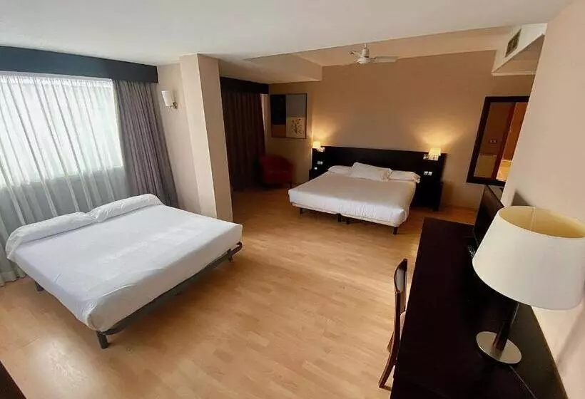 اتاق خانوادگی, Spa Hotel Ciudad De Teruel