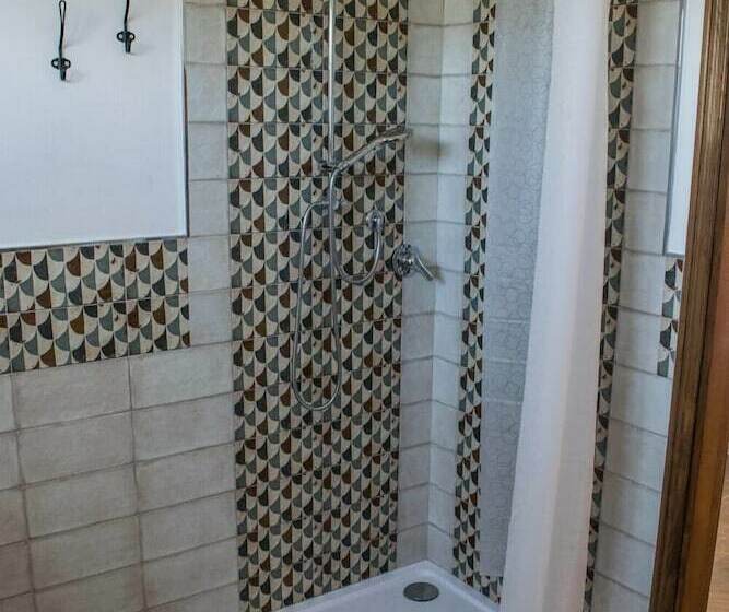 身障者適用スタンダードルーム, La Poderina