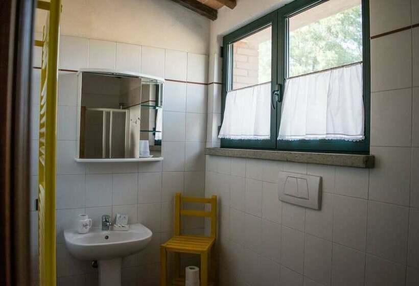 スタンダードルーム, La Poderina