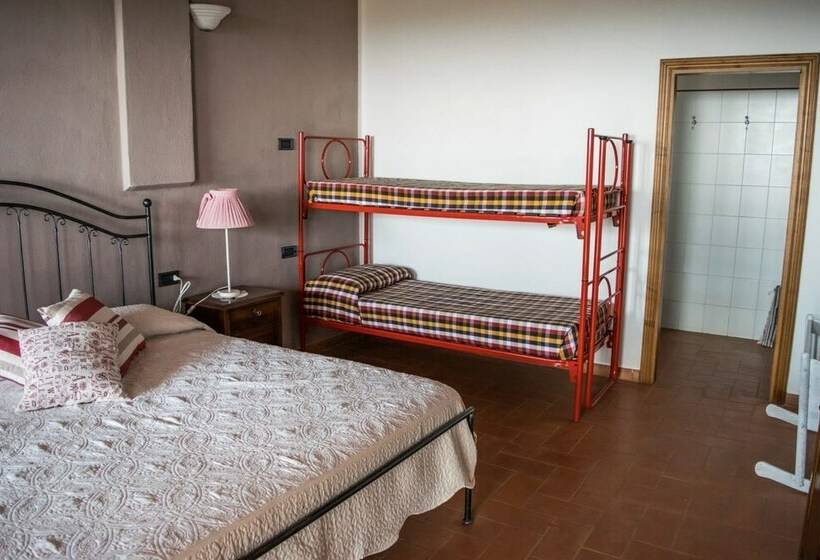 ファミリールーム, La Poderina