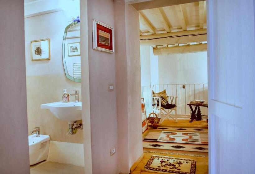 غرفة قياسية, Bioagriturismo Podere Montisi