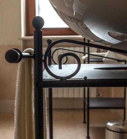 منزل 3 غرف نوم, La Finestra Sul Castello