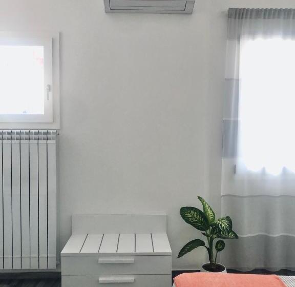 חדר דלוקס, Calida