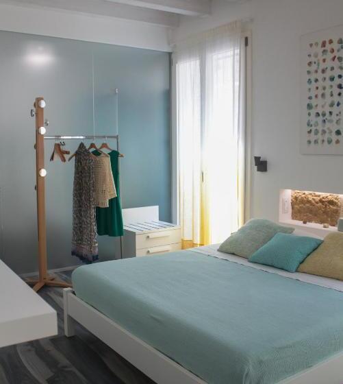 חדר משפחתי דלוקס, Calida