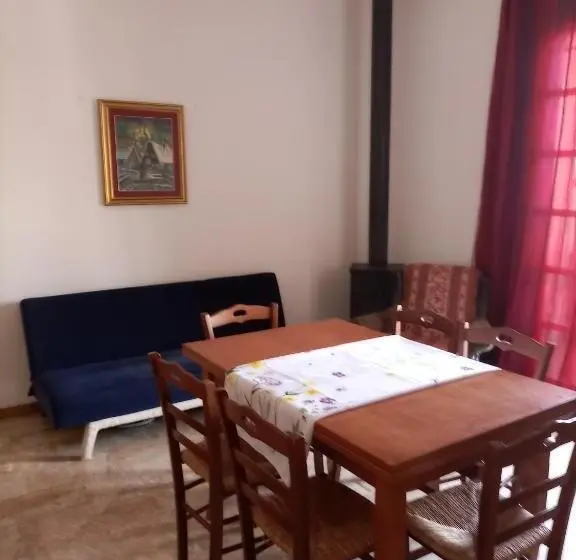 اتاق خانوادگی, Villa Felice