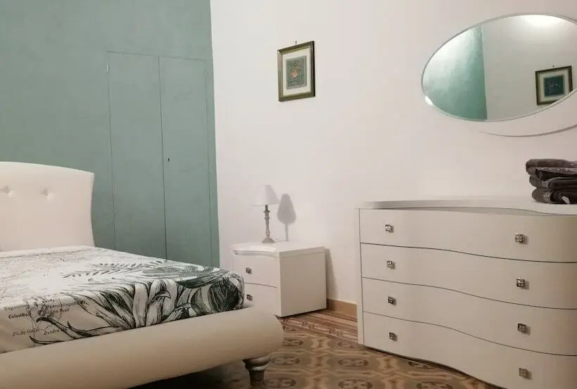 スイート, Agorà Suites & Apartments