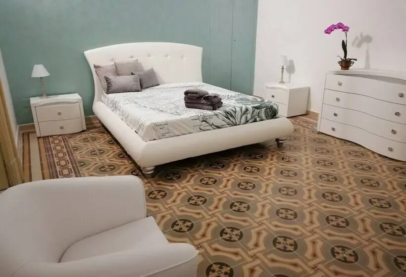 スイート, Agorà Suites & Apartments