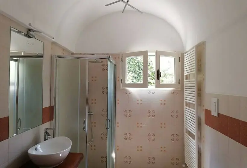 スイート, Agorà Suites & Apartments