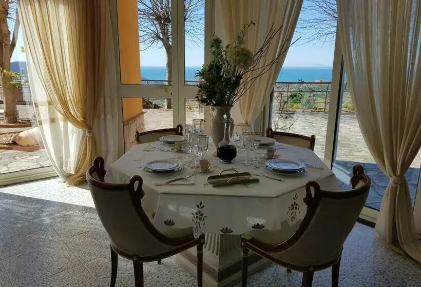 庭の見えるスタンダードトリプルルーム, B&b Il Giardino Di Armida