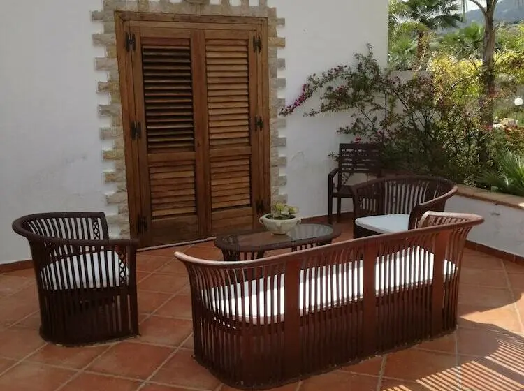 Deluxe Kolmen Hengen Huone, Villa Delle Palme Delfina