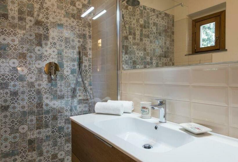 דירת חדר, Olmofiorito