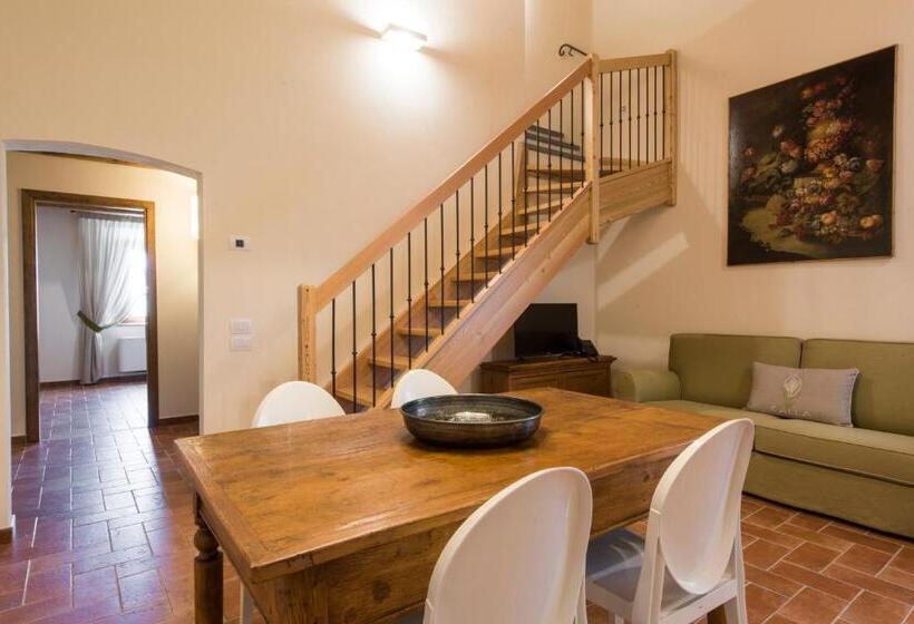 דירת חדר, Olmofiorito