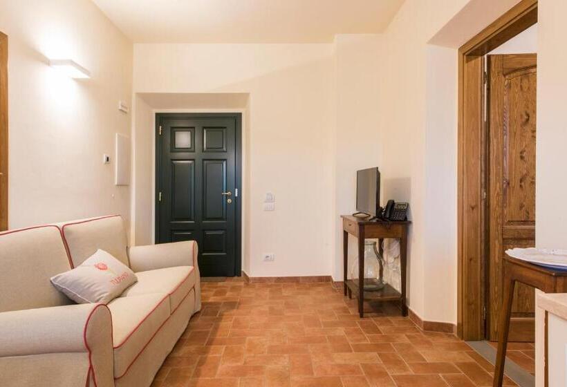 דירת חדר, Olmofiorito