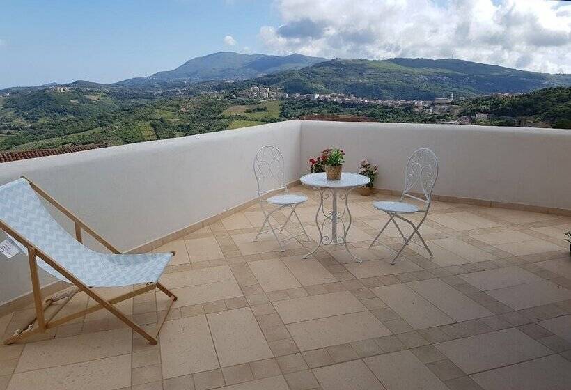 דירת דופלקס 2 חדרי שינה, Palazzo Gargano