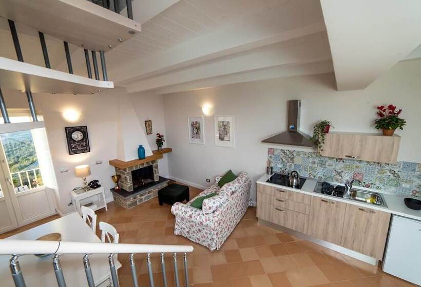 דירת דופלקס 2 חדרי שינה, Palazzo Gargano