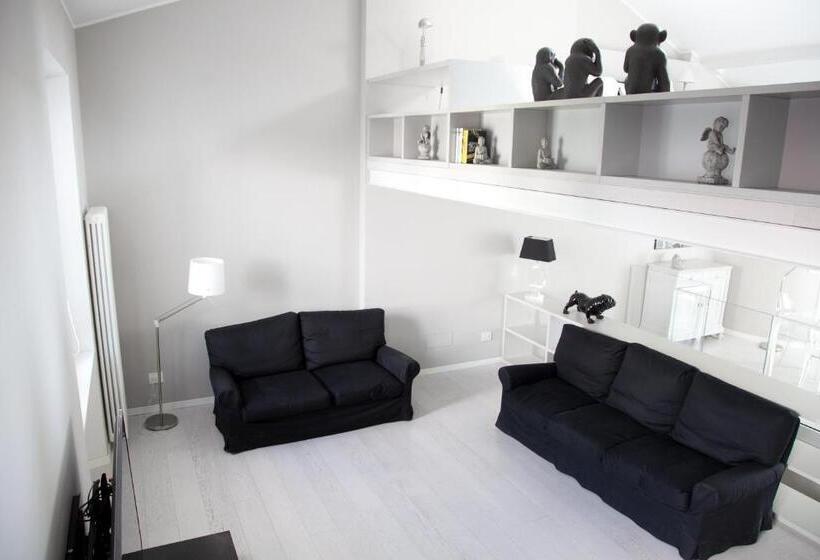 带露台的小型套房, B&b La Foresteria