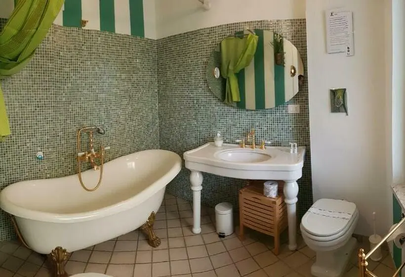 スタンダード4人部屋, B&b Torre Dei Saraceni