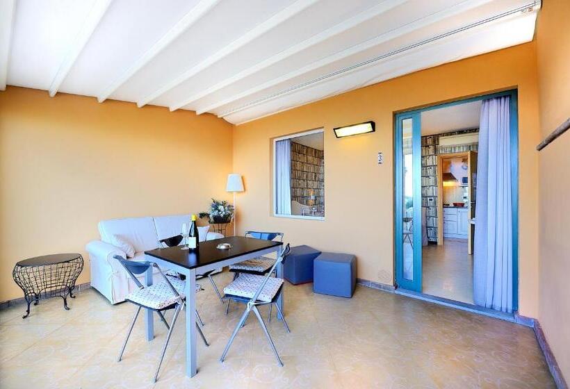 オーシャンビュースーペリアワンルーム, Poggio Dei Gorleri