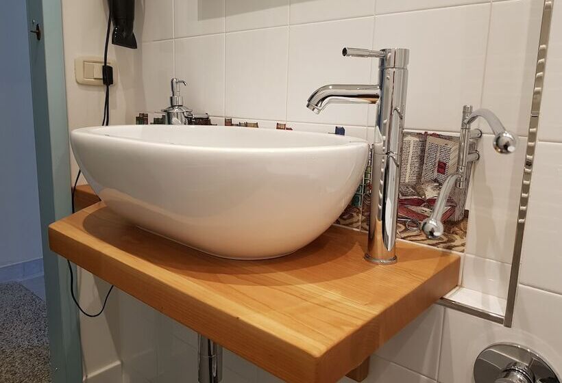 اتاق سوپریور سه تخته, B&b Le Mura