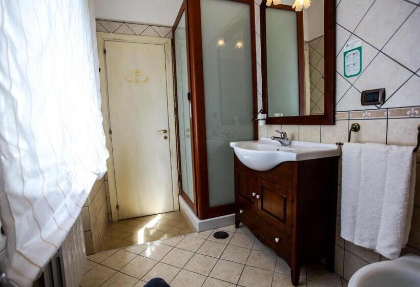 חדר סטנדרט עם מרפסת, La Quercia Antica B&b