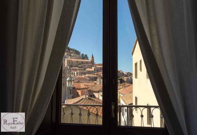 标准三人间, Reginelena B&b