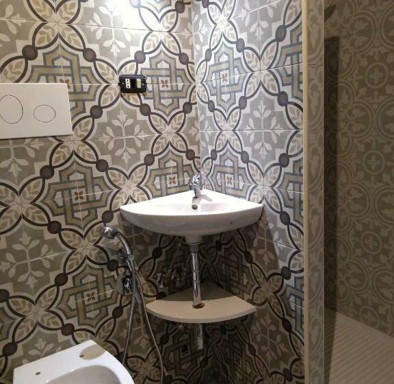 חדר סטנדרט עם מיטת קינג, B&b La Marchesa